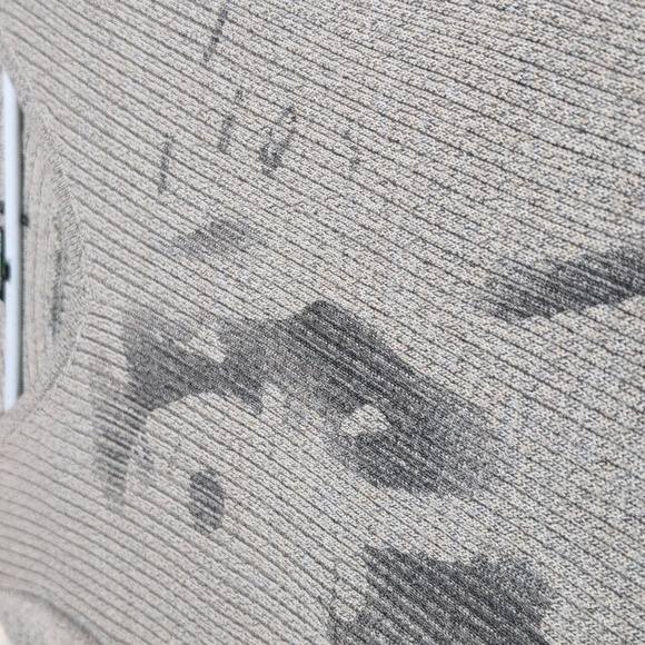 Tricotto Beige V-Neck Graphic Sweater - Picture 6 of 6